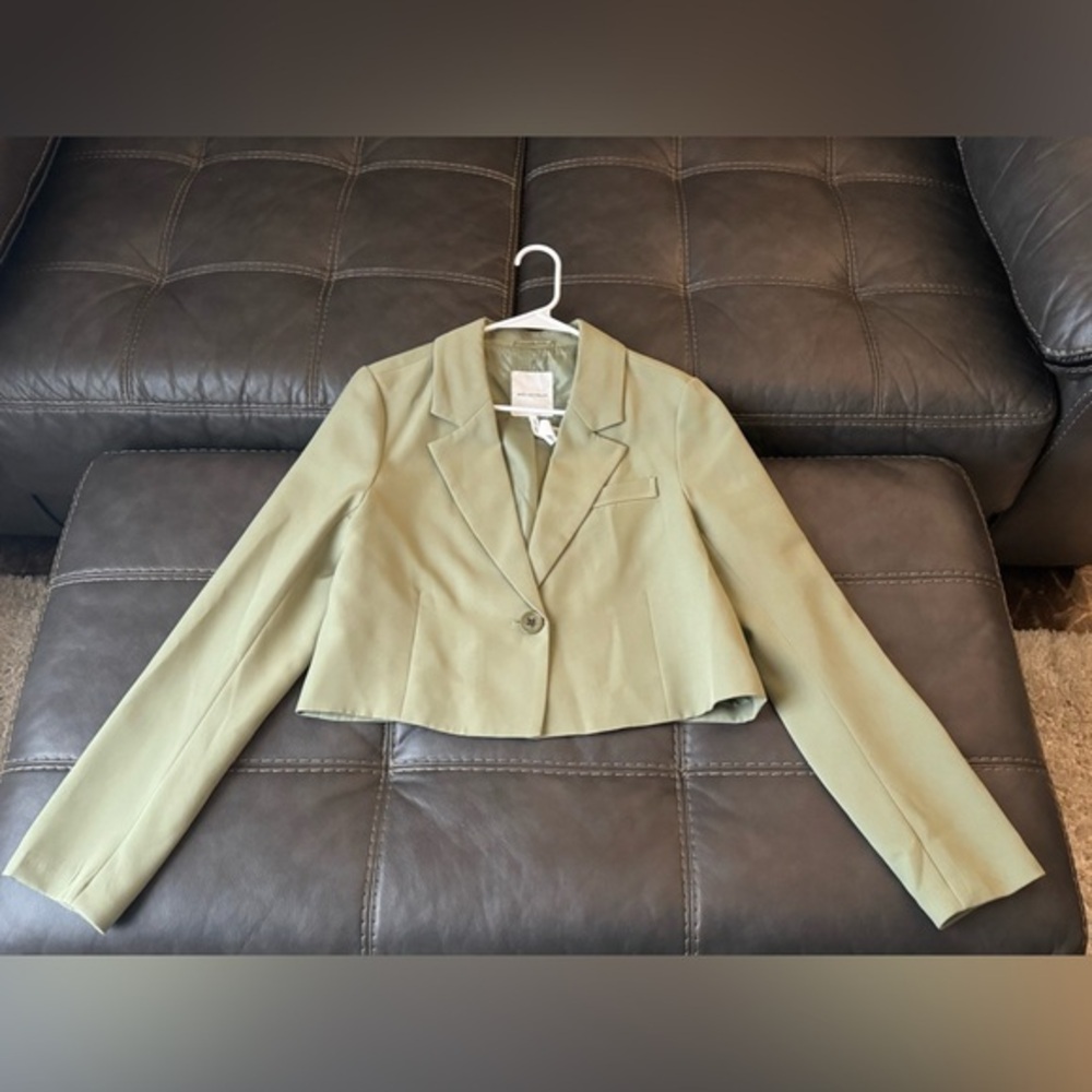Avec Les Filles Green Crop Blazer Size Medium